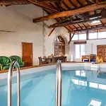 4 Bedroom Awesome Home In Saint-Pe-De-Leren