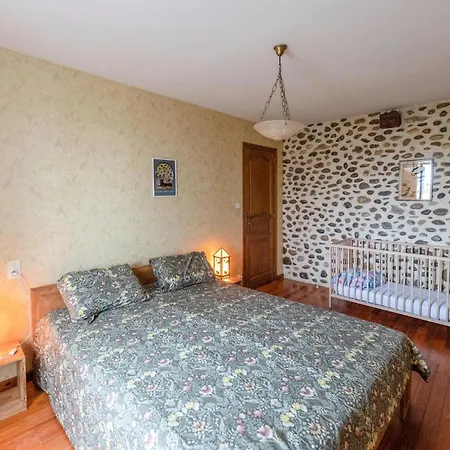 4 Bedroom Cozy In *