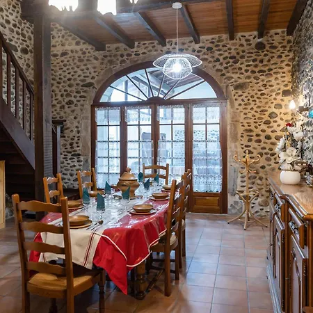 Prázdninový dům 4 Bedroom Cozy In *