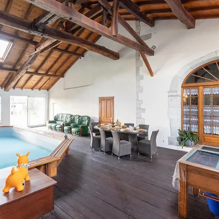 4 Bedroom Cozy In *